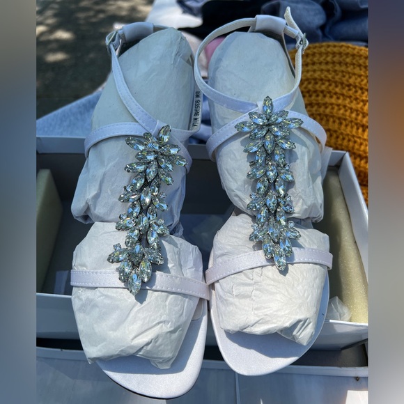 David’s Bridal wedge sandals - Picture 1 of 2